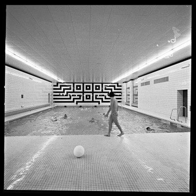 schwimmhalle